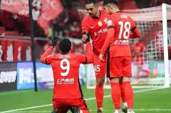 关于战术奏效！武磊双翼齐飞压制曼城整场无力还手！的信息