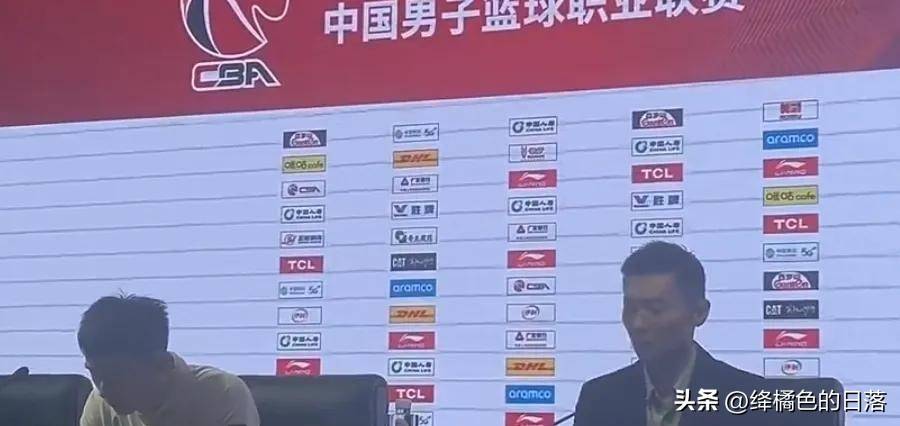 深圳球队取得惊艳胜利，赛事高潮