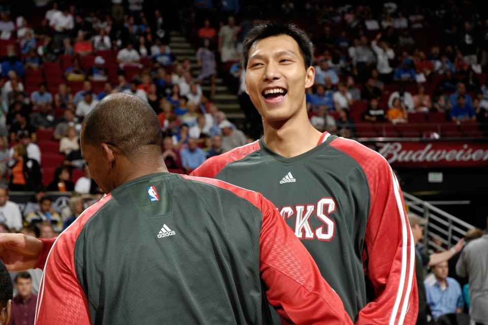 NBA球员易建联领衔本土球星，在联赛中大放异彩