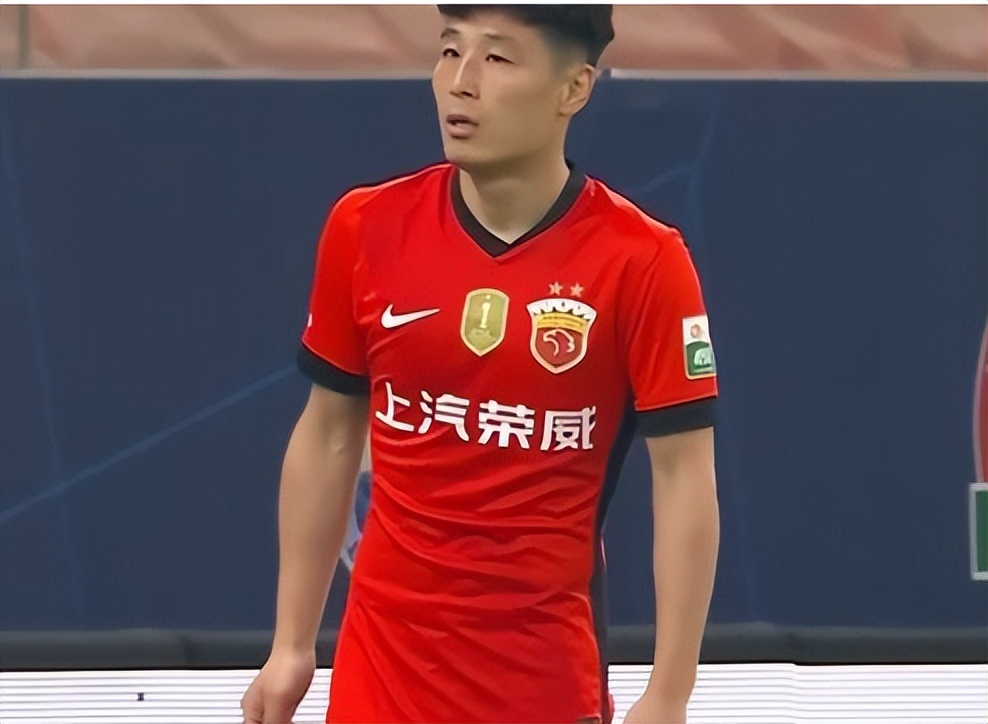 本泽马打破进球荒，武磊球迷集体高唱助威！的简单介绍