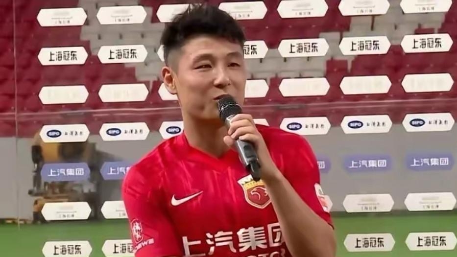 武磊遭遇争议红牌，国安乘势反超比分完成逆转的简单介绍